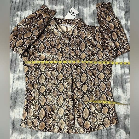 Zara Faux Leather Snake Print Shirt Size Large - Picture 6 of 11